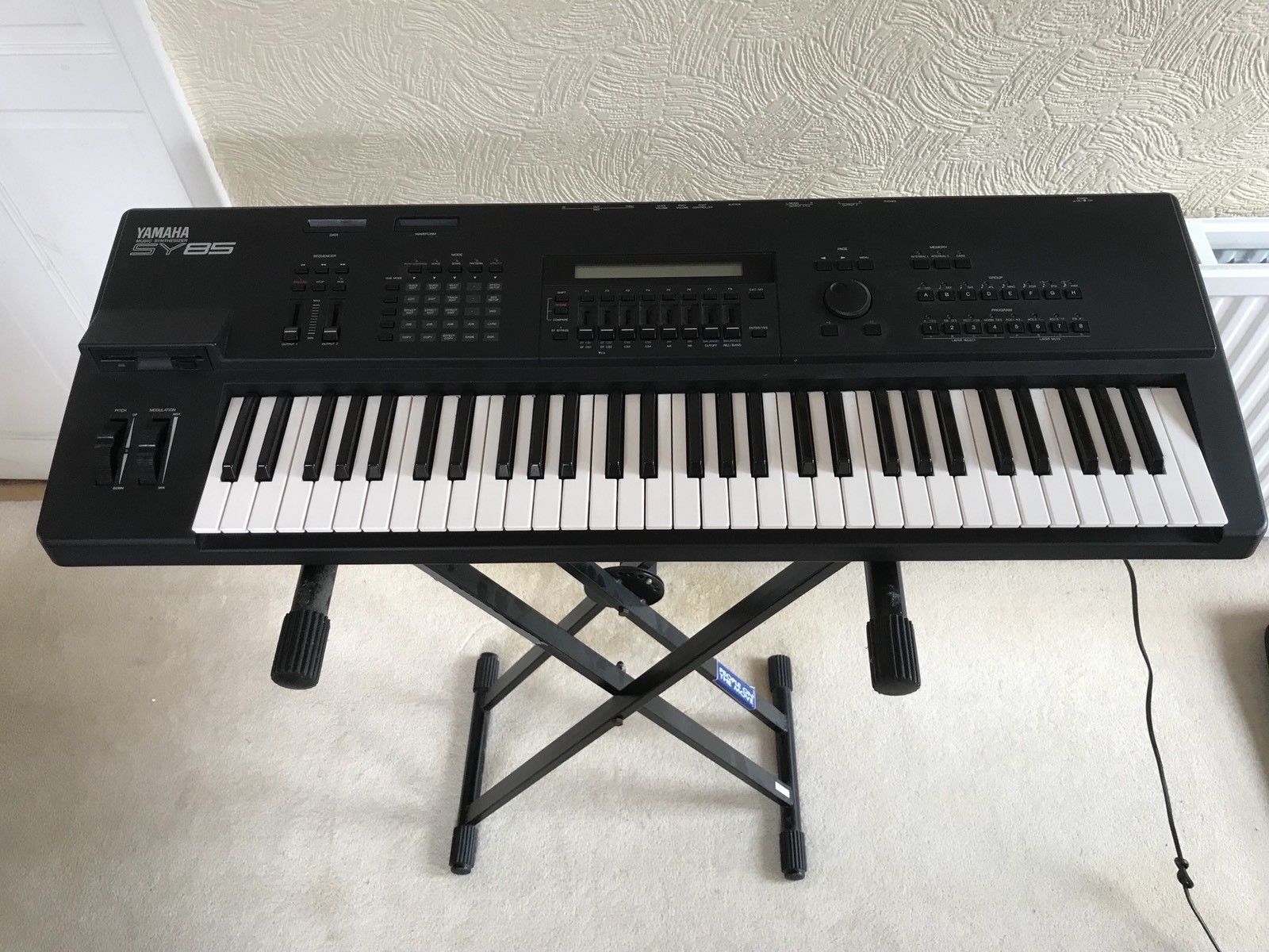 SY85 Synthfind