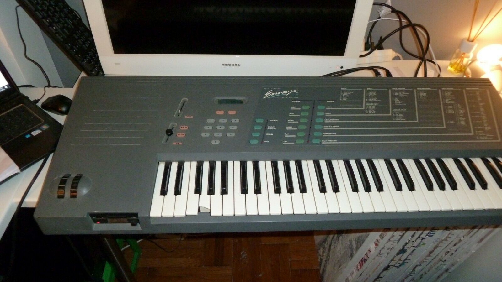 emax xt2216