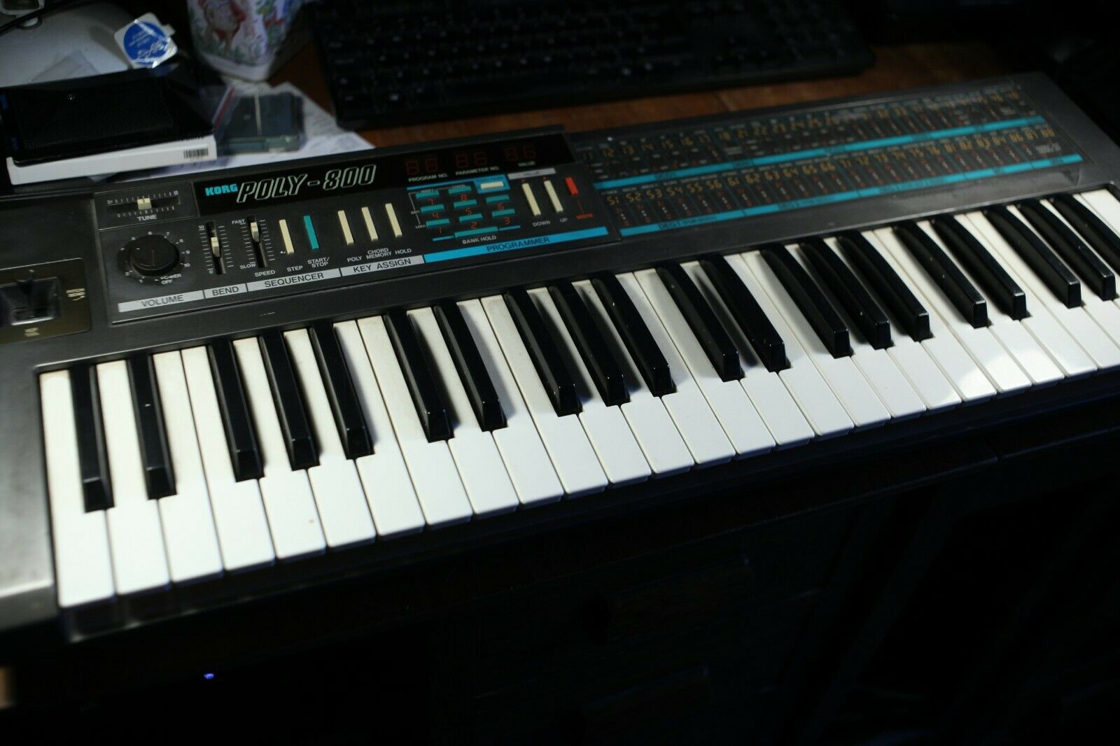 Korg Poly-800 – Synthfind
